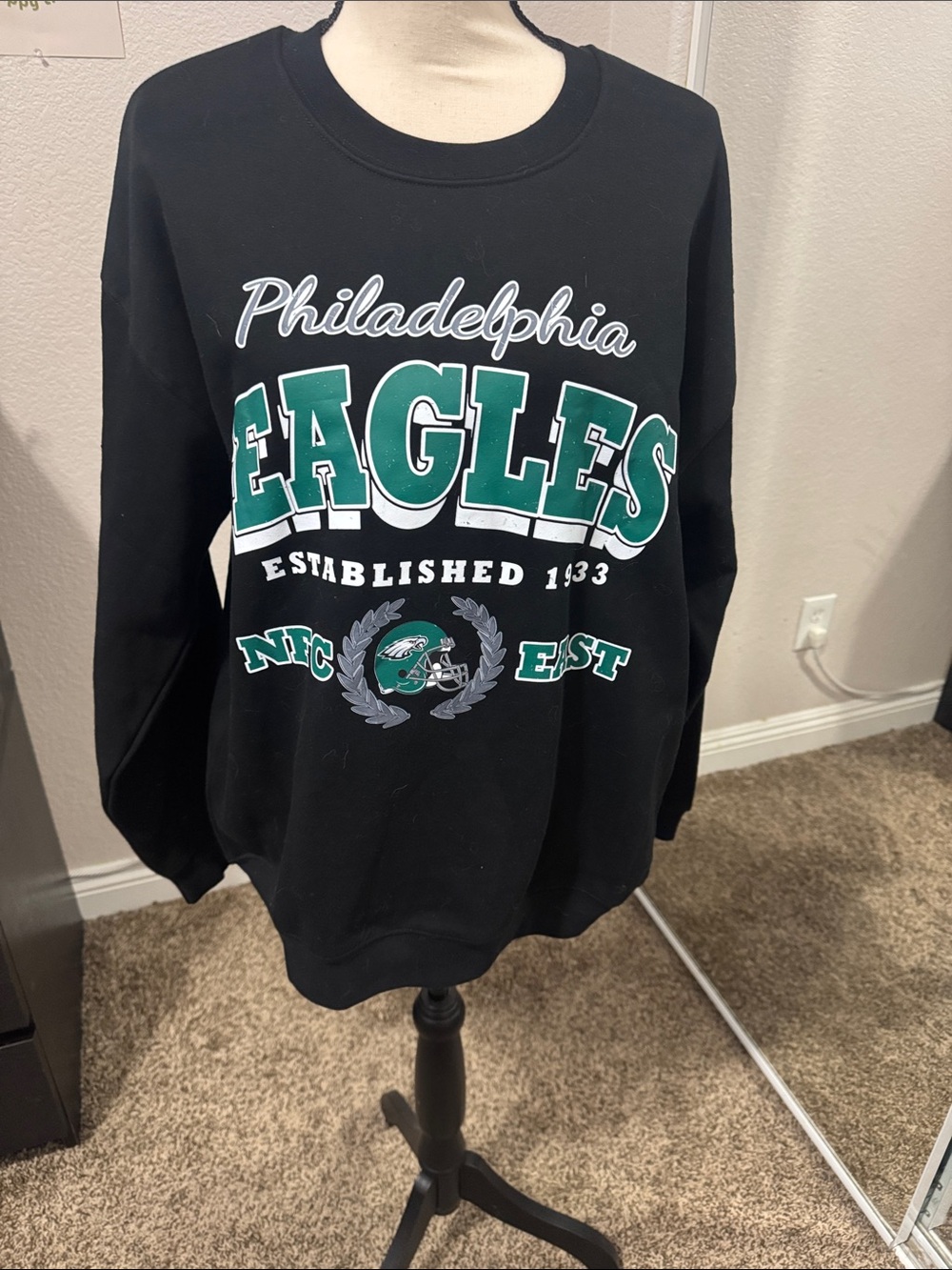 Champion Black & Green Philadelphia Eagles Logo Crewneck Sweatshirt